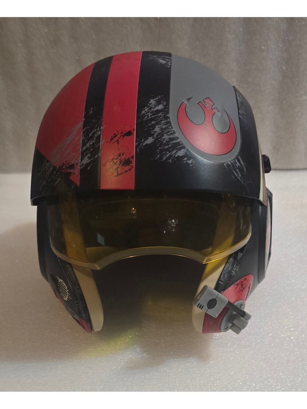 Star Wars Galaxy’s Edge Poe Dameron X-Wing Pilot Helmet